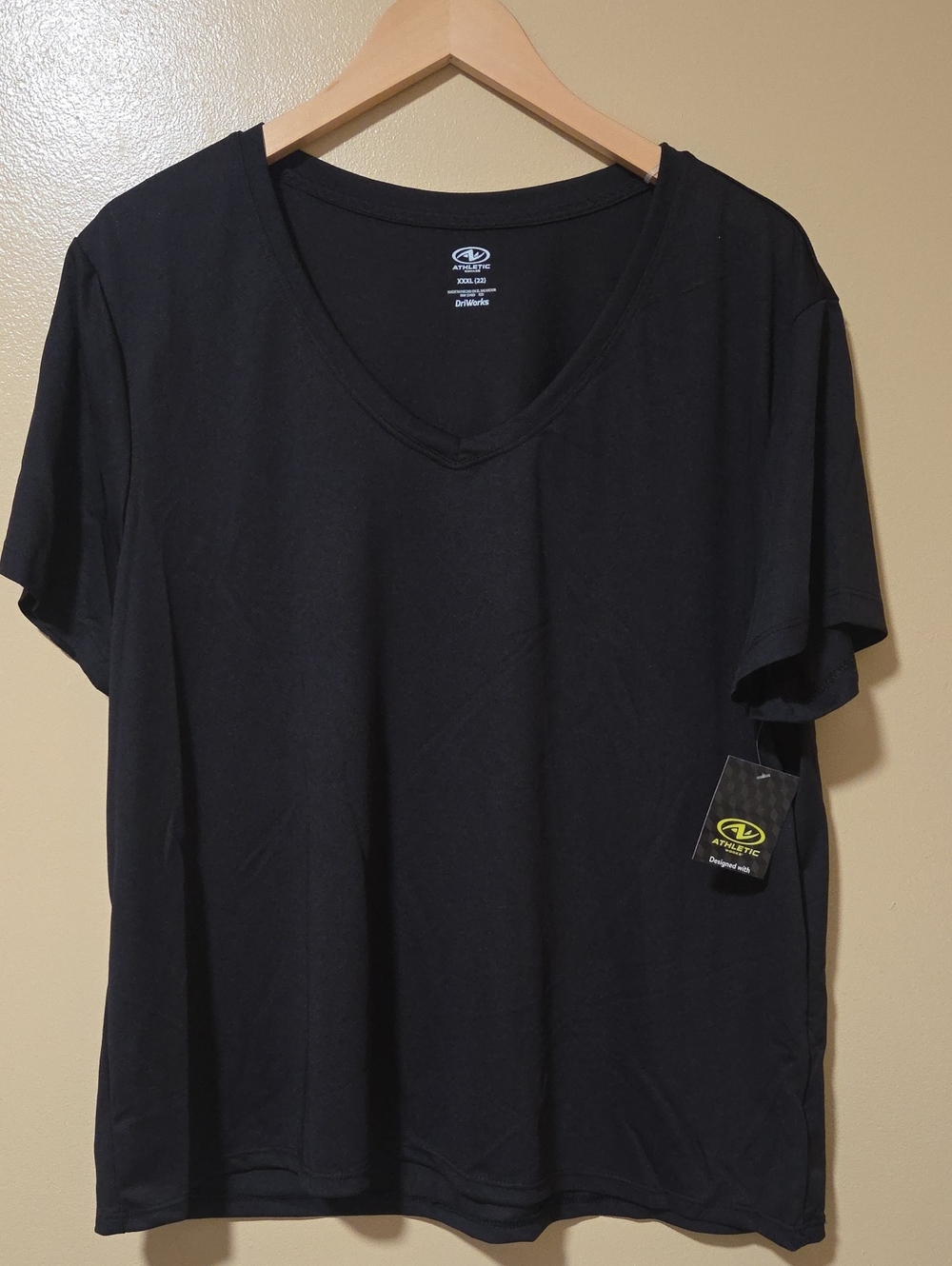 Athletic Works Black V-Neck T-Shirt